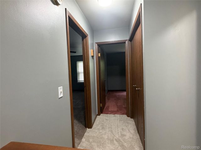 7943 Pontiac Lake Road, Waterford Charter Township, MI 48327
