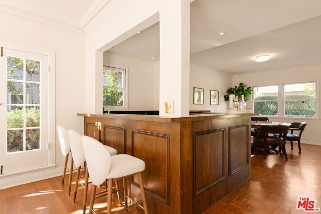 441 S Muirfield Road, Los Angeles, CA 90020