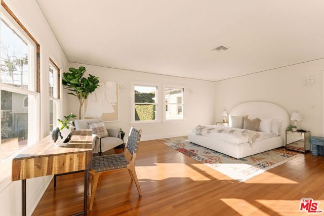 441 S Muirfield Road, Los Angeles, CA 90020
