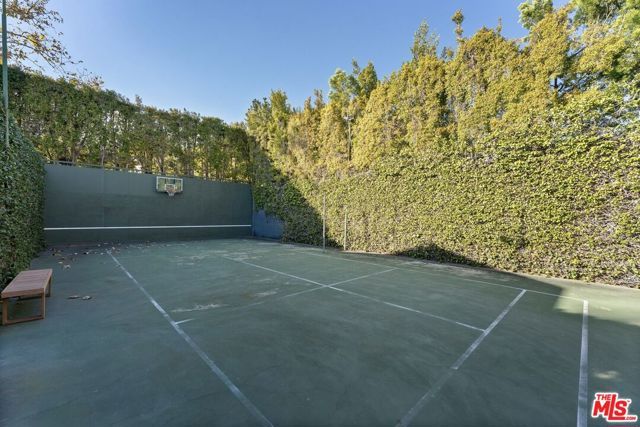 441 S Muirfield Road, Los Angeles, CA 90020
