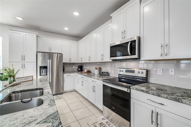 1700 TROPICAL PALMS CIRCLE, Kissimmee, FL 34747