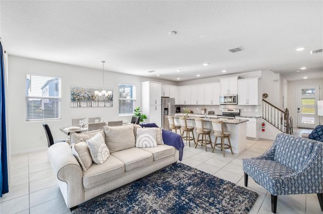 1700 TROPICAL PALMS CIRCLE, Kissimmee, FL 34747