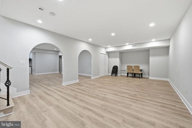 1231 INGLESIDE AVE, Mclean, VA 22101