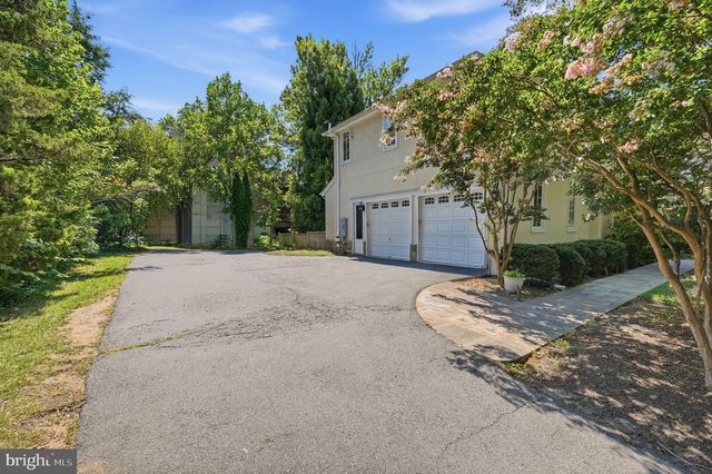 1231 INGLESIDE AVE, Mclean, VA 22101