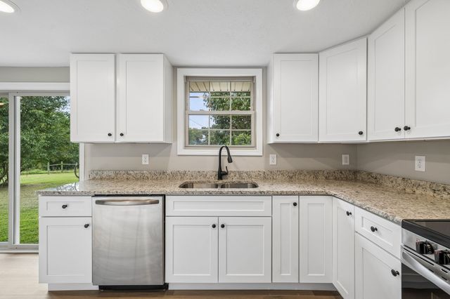 631 Bethany Rd, Red Boiling Springs, TN 37150