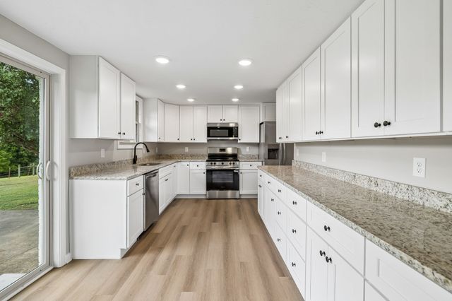 631 Bethany Rd, Red Boiling Springs, TN 37150