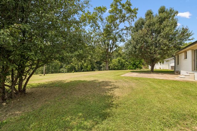 631 Bethany Rd, Red Boiling Springs, TN 37150