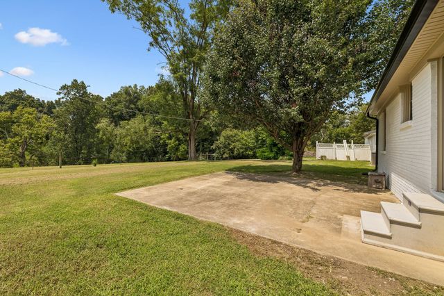 631 Bethany Rd, Red Boiling Springs, TN 37150