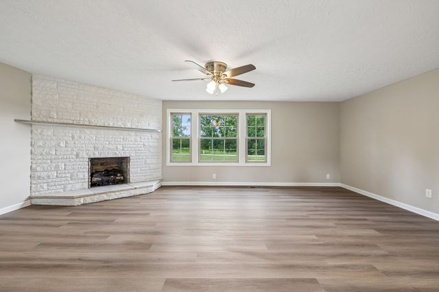 631 Bethany Rd, Red Boiling Springs, TN 37150
