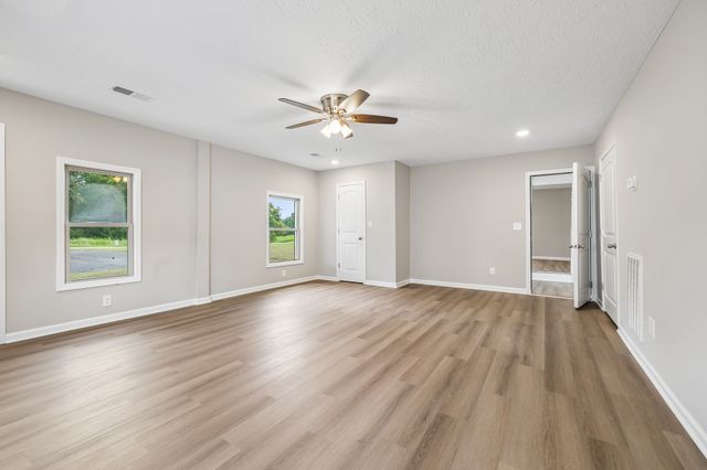 631 Bethany Rd, Red Boiling Springs, TN 37150