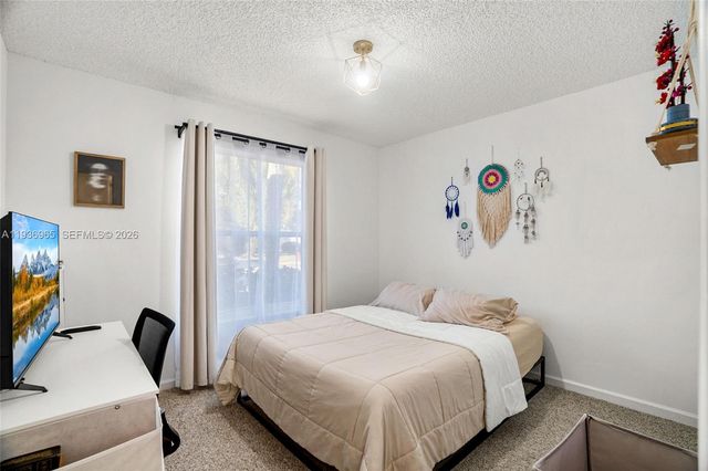 8165 Pelican Harbour Dr, Lake Worth, FL 33467