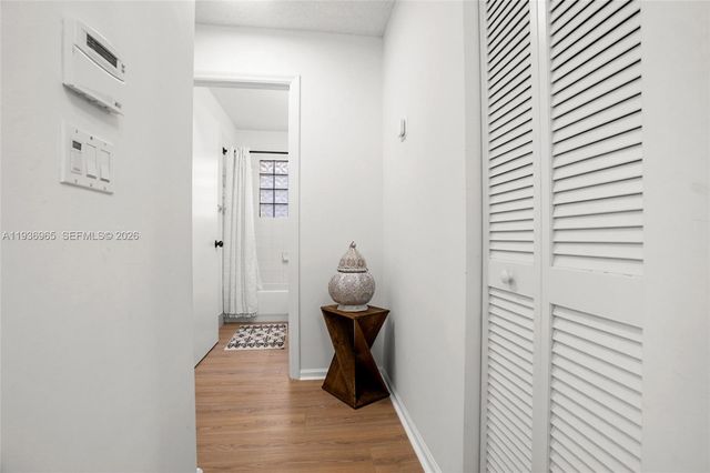 8165 Pelican Harbour Dr, Lake Worth, FL 33467