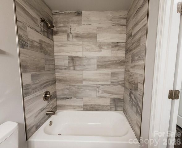 1200 Weststone Drive, Charlotte, NC 28208