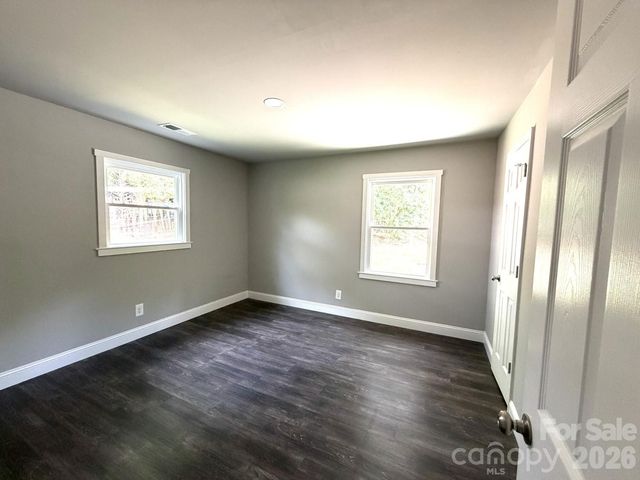 1200 Weststone Drive, Charlotte, NC 28208