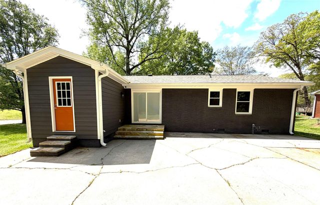 1200 Weststone Drive, Charlotte, NC 28208