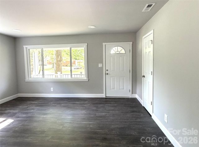 1200 Weststone Drive, Charlotte, NC 28208