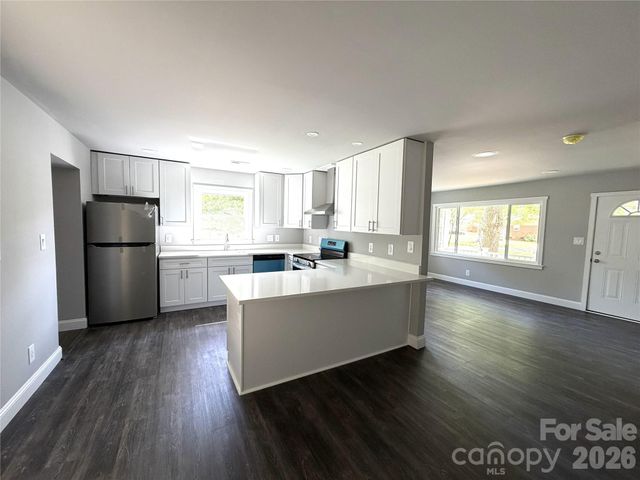 1200 Weststone Drive, Charlotte, NC 28208