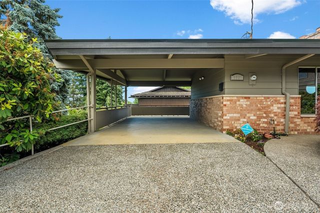 6901 N 18th Street, Tacoma, WA 98406