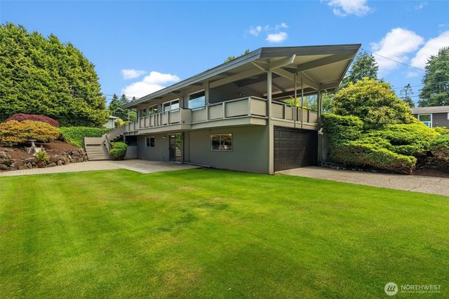 6901 N 18th Street, Tacoma, WA 98406