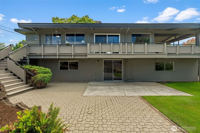6901 N 18th Street, Tacoma, WA 98406