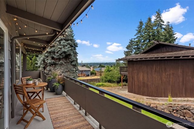 6901 N 18th Street, Tacoma, WA 98406