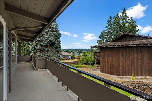 6901 N 18th Street, Tacoma, WA 98406