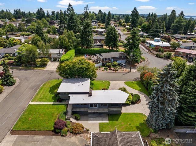 6901 N 18th Street, Tacoma, WA 98406