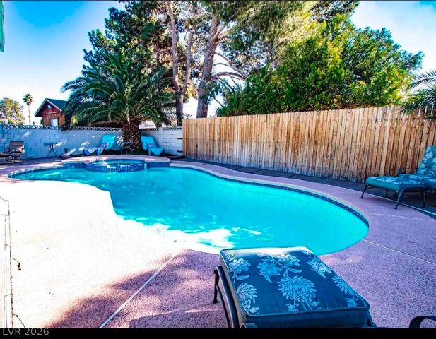 6605 Hyde Avenue, Las Vegas, NV 89107