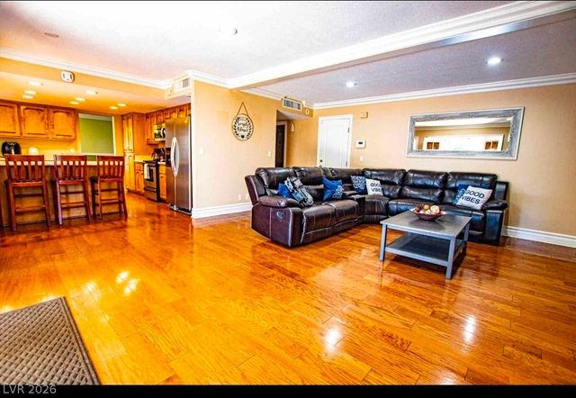 6605 Hyde Avenue, Las Vegas, NV 89107