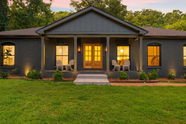 836 Forest Hills Dr, Nashville, TN 37220
