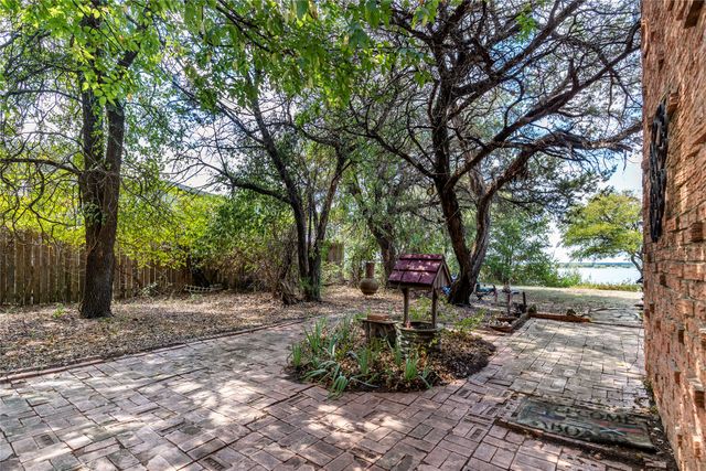 279 Canyon Drive, Whitney, TX 76692