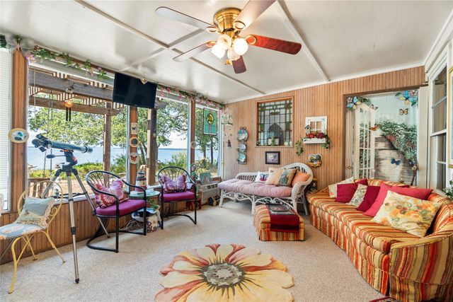 279 Canyon Drive, Whitney, TX 76692