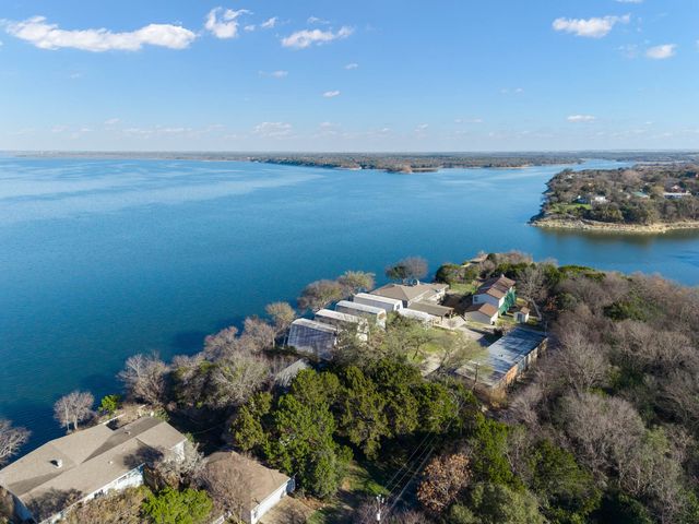 279 Canyon Drive, Whitney, TX 76692