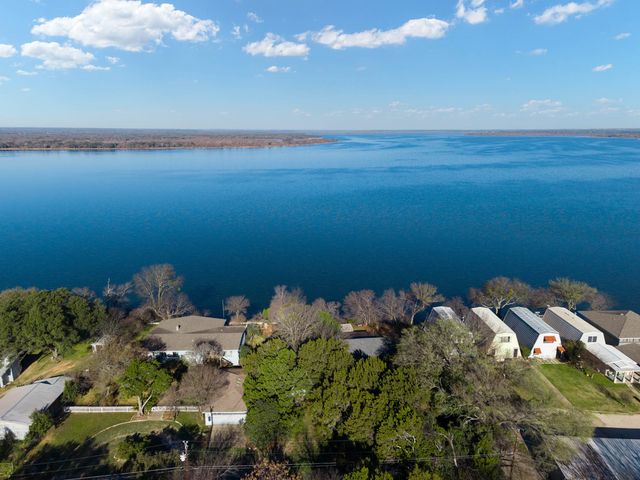 279 Canyon Drive, Whitney, TX 76692