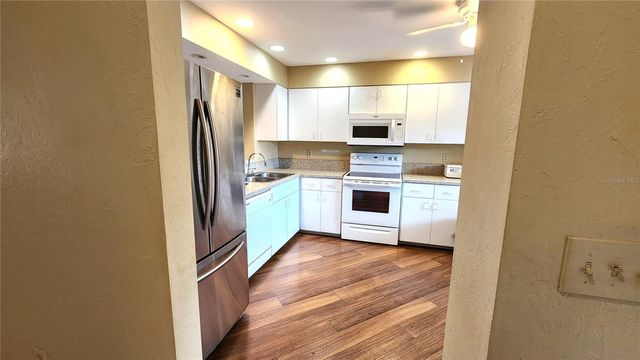 6101 34TH STREET W 10A, Bradenton, FL 34210