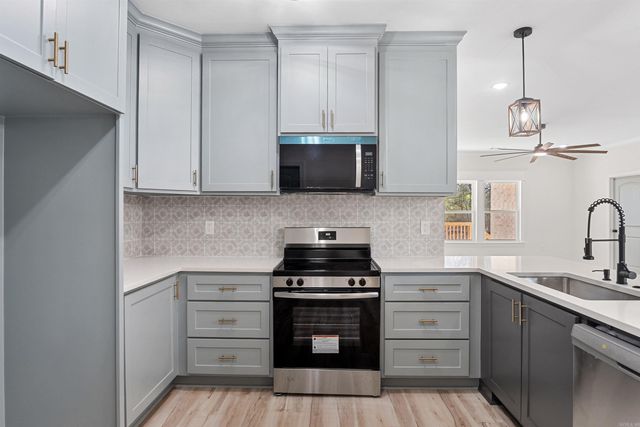 516 Madeleine Circle, Austin, AR 72007