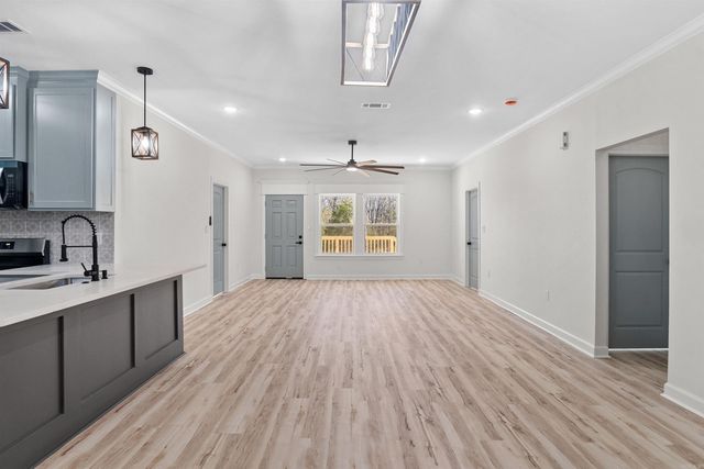 516 Madeleine Circle, Austin, AR 72007