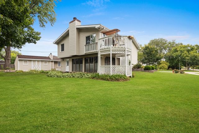 2004 E Parkview Circle, Hoffman Estates, IL 60169