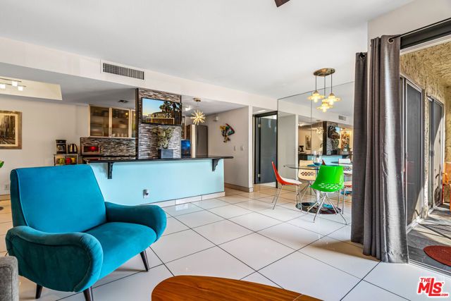 1550 S Camino Real 221, Palm Springs, CA 92264