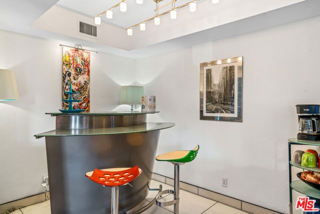 1550 S Camino Real 221, Palm Springs, CA 92264