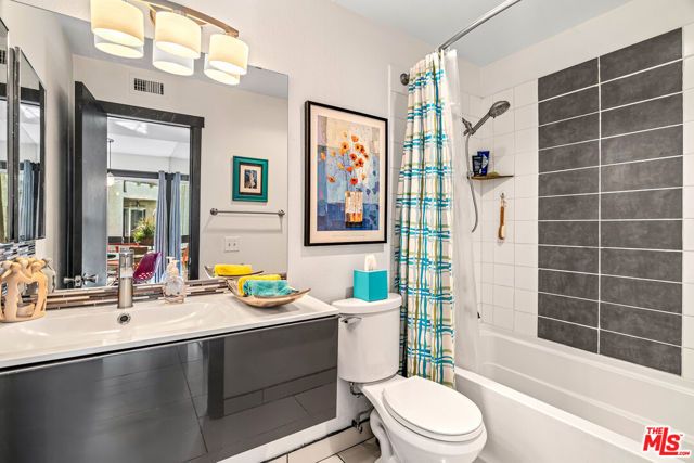 1550 S Camino Real 221, Palm Springs, CA 92264