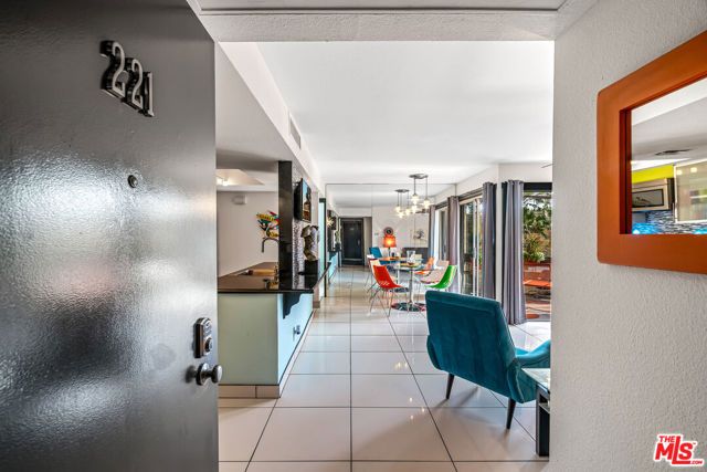 1550 S Camino Real 221, Palm Springs, CA 92264