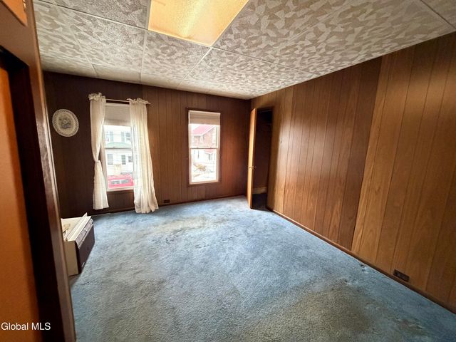 20 Franklin Street, Gloversville, NY 12078