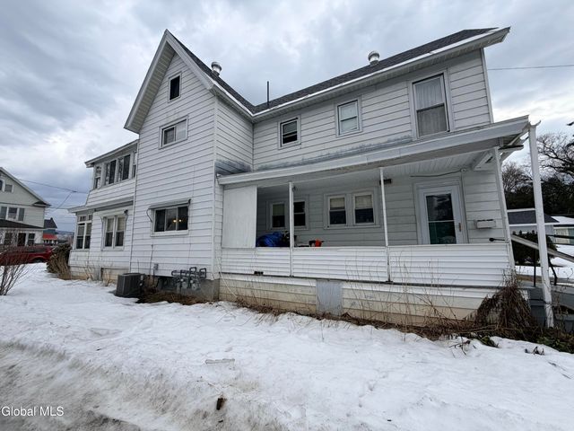 20 Franklin Street, Gloversville, NY 12078