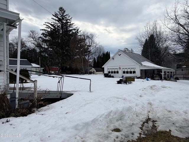 20 Franklin Street, Gloversville, NY 12078