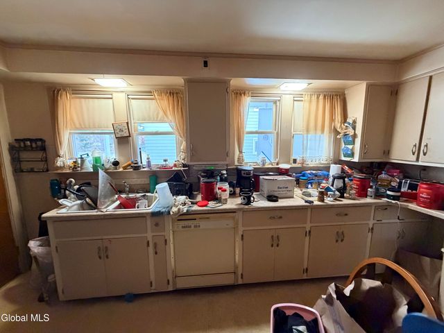 20 Franklin Street, Gloversville, NY 12078