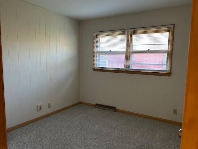 7650 N Delta PLACE, Milwaukee, WI 53223