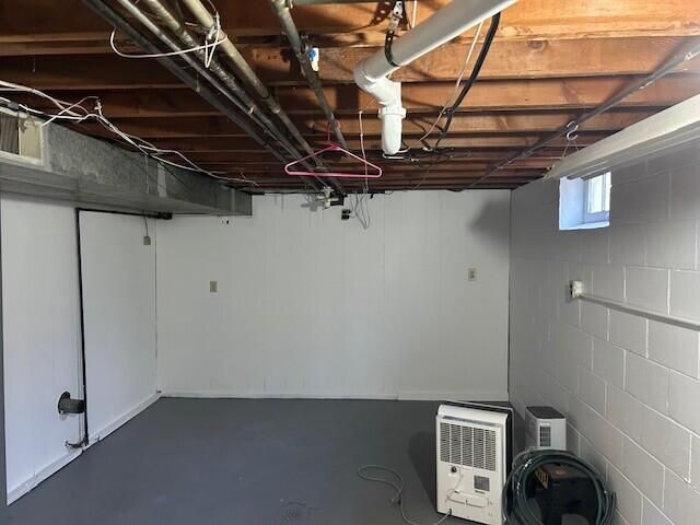 7650 N Delta PLACE, Milwaukee, WI 53223