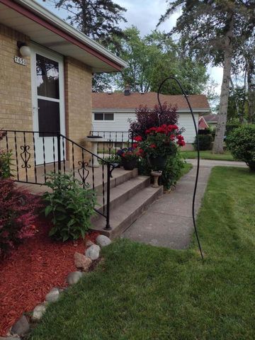 7650 N Delta PLACE, Milwaukee, WI 53223