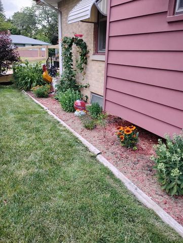 7650 N Delta PLACE, Milwaukee, WI 53223